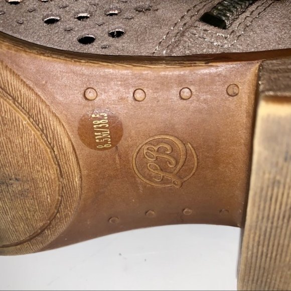 Lucky Brand Suede Perforated Booties Size 8.5 - Picture 7 of 8